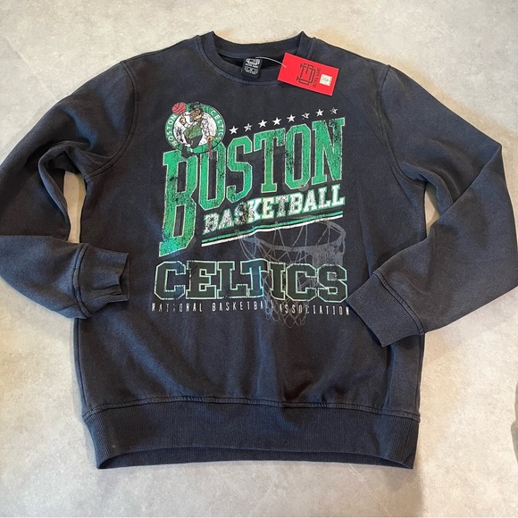 Boston Celtics Crewneck Sweater - Black. Medium. New. Ultra Game - Picture 2 of 6